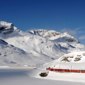 In treno sulle Alpi con Bernina Express, un’esperienza Patrimonio UNESCO