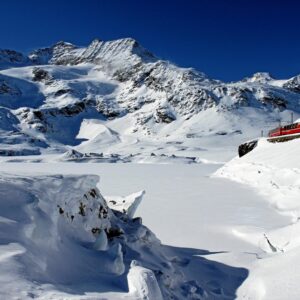 In treno sulle Alpi con Bernina Express, un’esperienza Patrimonio UNESCO