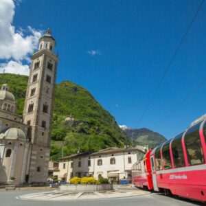 In treno sulle Alpi con Bernina Express, un’esperienza Patrimonio UNESCO