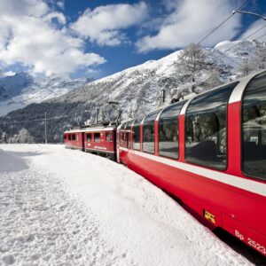 In treno sulle Alpi con Bernina Express, un’esperienza Patrimonio UNESCO