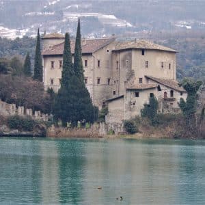 Castello di Toblino, una magia tra i laghi del Trentino