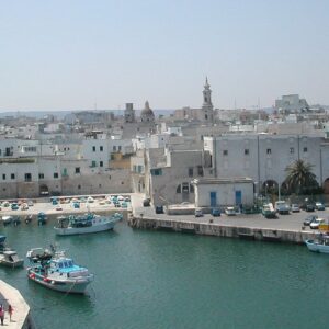 Il castello dei fantasmi a Monopoli, in Puglia