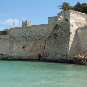 Il castello dei fantasmi a Monopoli, in Puglia