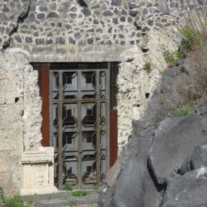 Catania, itinerario tra le chiese sepolte dalla lava