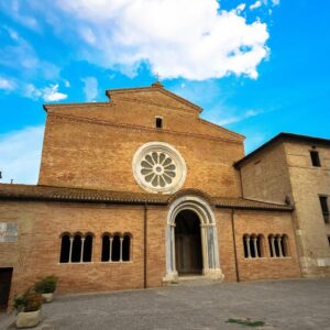 Visitare le Marche percorrendo la Via delle Abbazie