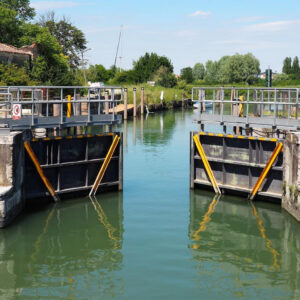 Vacanze in houseboat: una crociera slow in famiglia o con gli amici