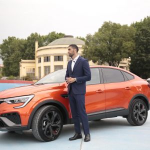 Al Lido di Milano per provare l’ibrido di Renault Arcana