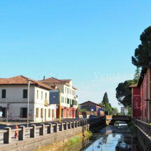 Torviscosa, la città di fondazione in Friuli che nasce dalla canna gentile