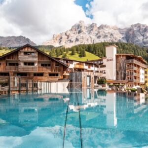 Dolomiti Wellness Hotel Fanes, una vacanza di lusso a San Cassiano