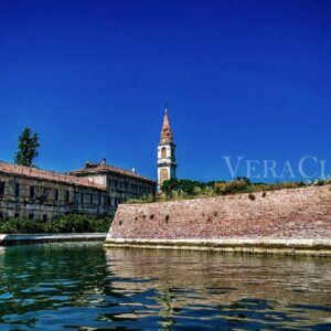 Isola di Poveglia, itinerario tra i fantasmi di Venezia