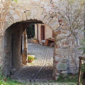 Borgo La Scola, luogo senza tempo sull’Appennino bolognese