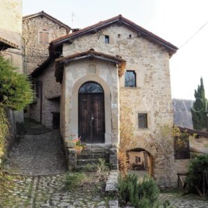 Borgo La Scola, luogo senza tempo sull’Appennino bolognese