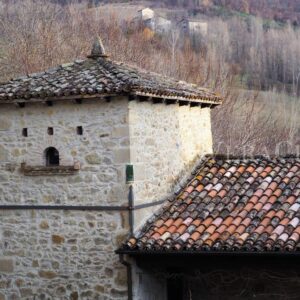 Borgo La Scola, luogo senza tempo sull’Appennino bolognese