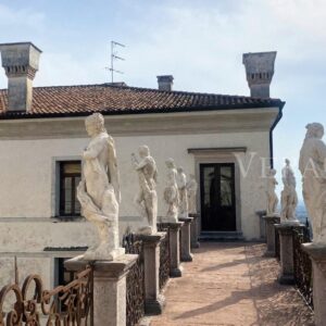 Il Castello di San Salvatore a Susegana e le colline del Prosecco