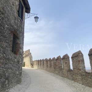 Il Castello di San Salvatore a Susegana e le colline del Prosecco