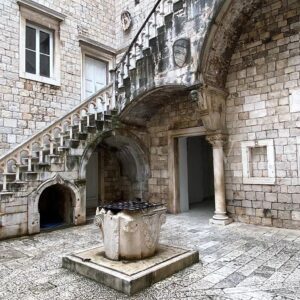 Visitare Traù – Trogir, città dell’UNESCO in Croazia