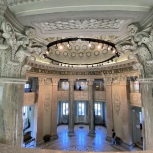 Il Tempio Voltiano, un museo sul lago di Como dedicato ad Alessandro Volta