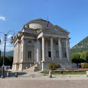 Il Tempio Voltiano, un museo sul lago di Como dedicato ad Alessandro Volta