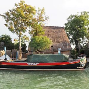 Caorle, la laguna ed i suoi casoni: itinerario tra natura e tradizione