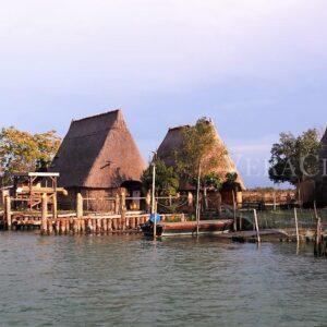 Caorle, la laguna ed i suoi casoni: itinerario tra natura e tradizione