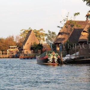 Caorle, la laguna ed i suoi casoni: itinerario tra natura e tradizione