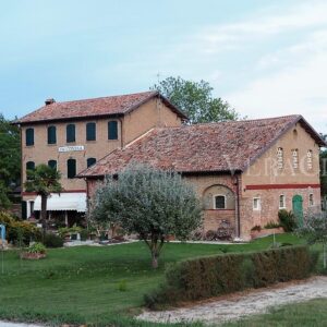 Caorle, la laguna ed i suoi casoni: itinerario tra natura e tradizione