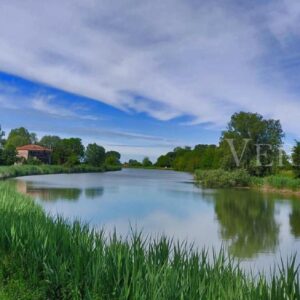 Caorle, la laguna ed i suoi casoni: itinerario tra natura e tradizione