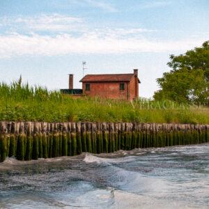 Caorle, la laguna ed i suoi casoni: itinerario tra natura e tradizione