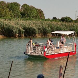 Caorle, la laguna ed i suoi casoni: itinerario tra natura e tradizione