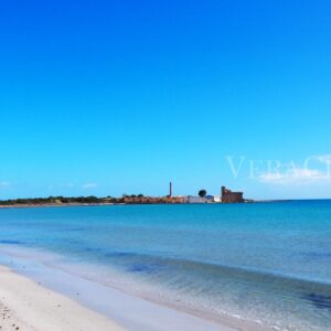 Vendìcari, la riserva la spiaggia e la tonnara in Sicilia