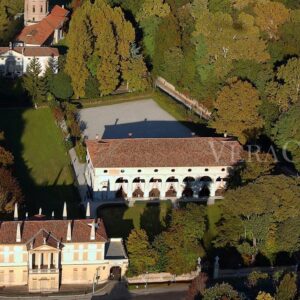 Il Museo della Calzatura di Villa Foscarini, un viaggio tra arte, storia e bellezza