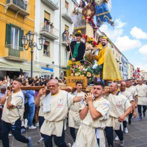 mistero di s isidoro in processione_associazione misteri e tradizioni_ph Carmine Brasiliano