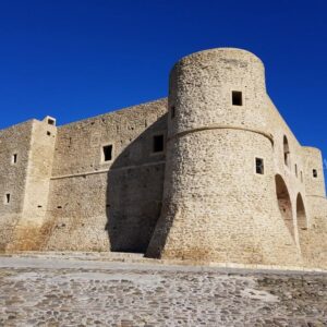 Bernalda, il castello e l’antico borgo in Basilicata