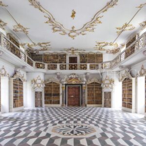 Abbazia di Novacella, uno spettacolare monastero in Alto Adige con cantina millenaria