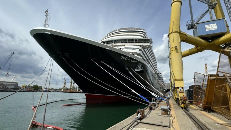 Queen Anne Cunard Cruise