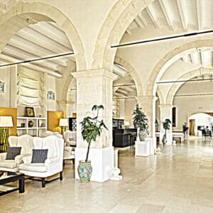 Mira Hotels - Borgo di Luce I Monasteri Golf Resort & Spa - Hall lobby (3)