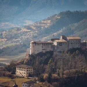 Lago di Garda: itinerario tra i castelli