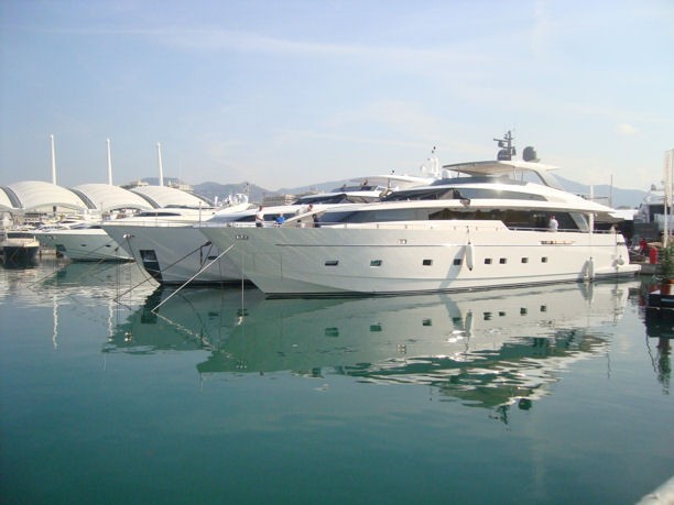 Superyacht al Salone Nautico di Genova 2009