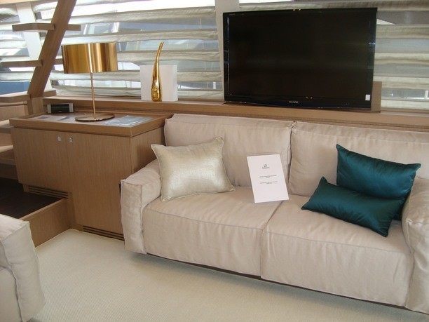 Ferretti 740 al Salone Nautico di Genova