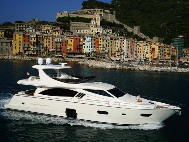 Ferretti 740 al Salone Nautico di Genova