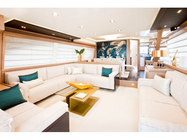 Ferretti 740 al Salone Nautico di Genova