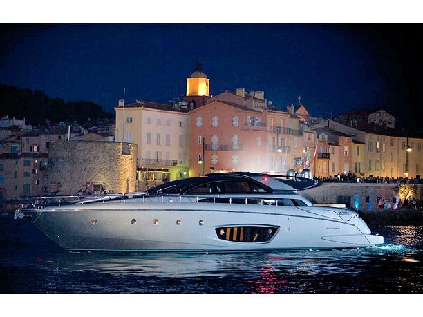 Riva 86′ Domino al Salone Nautico di Genova