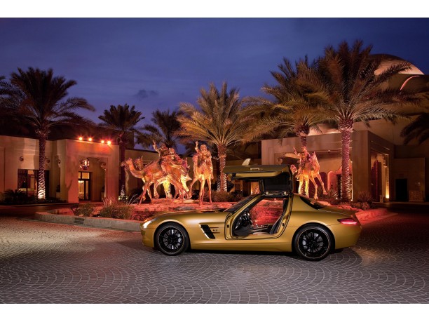 Mercedes SLS AMG “Desert Gold”