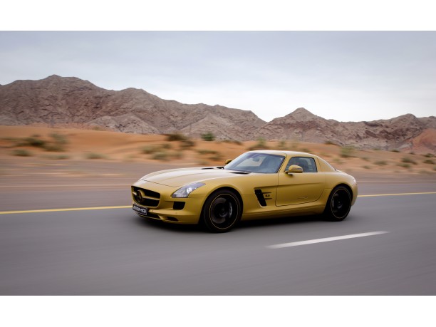 Mercedes SLS AMG “Desert Gold”