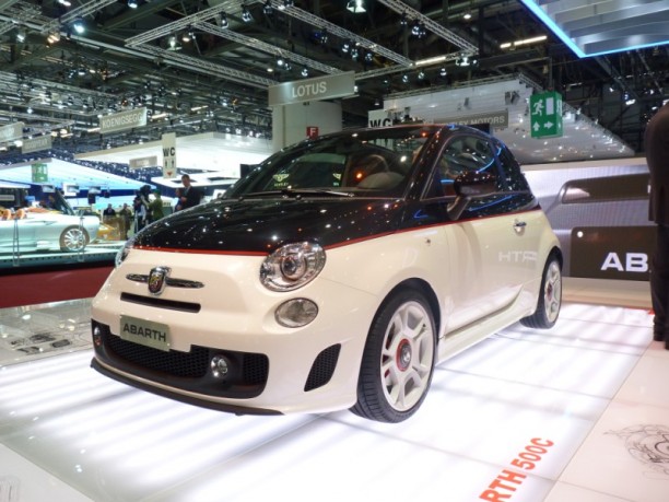 A Ginevra la prima della Abarth 500C