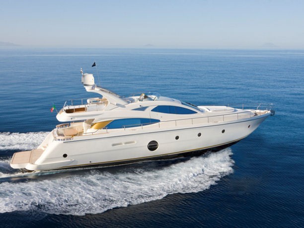 Yacht 2010