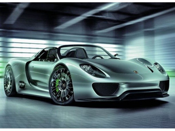 Porsche 918 Spyder entra in produzione