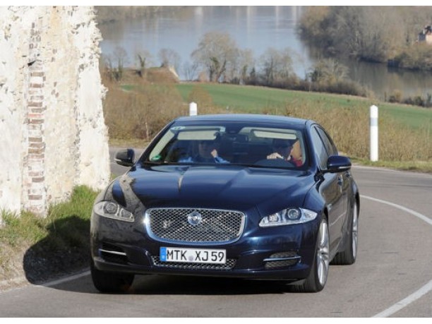 Jaguar XJ Sentinel, limousine blindata