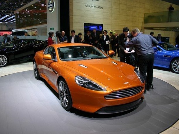 Aston Martin Virage V12