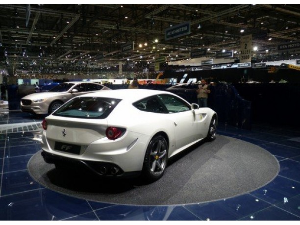 Ferrari FF al Salone di Ginevra 2011